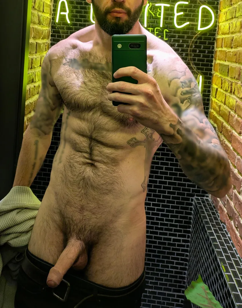 Risky bathroom pic during Dads Friday night out (36) posted by MrYdSc