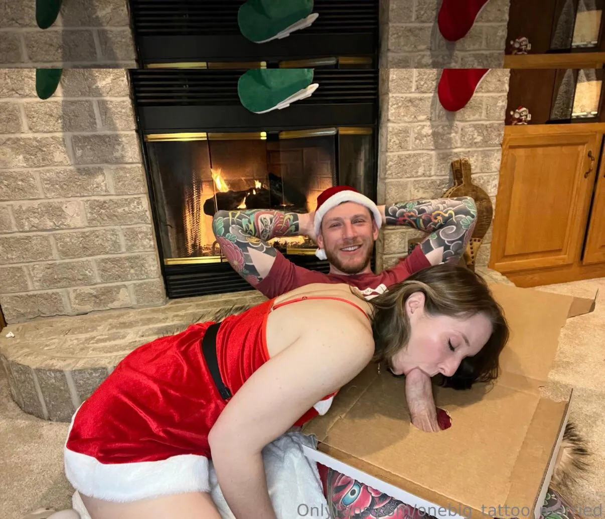 Roleplay gone right. She loves sucking the delivery guy’s big cock posted by Spirited_Sandwich729