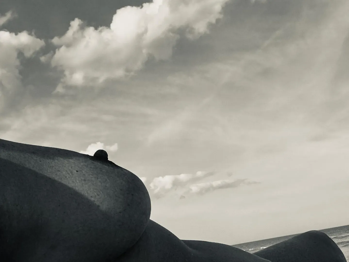 Rolling curves and peaks posted by SunbunneeJucee