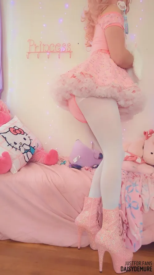 Royal stinker by PansyPlaything