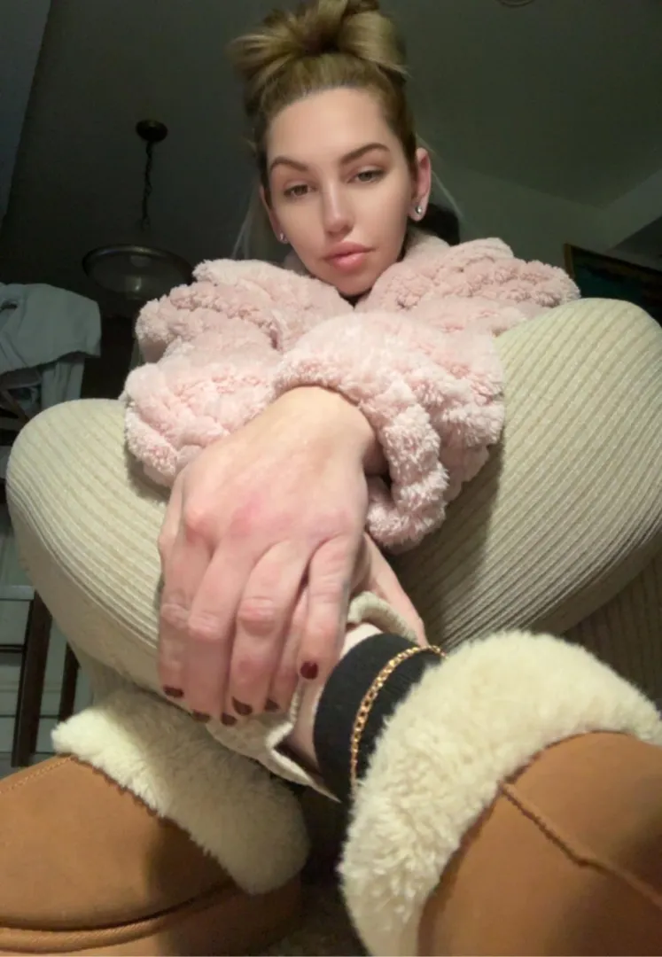 Rub me all over posted by Miss-marilyn-23