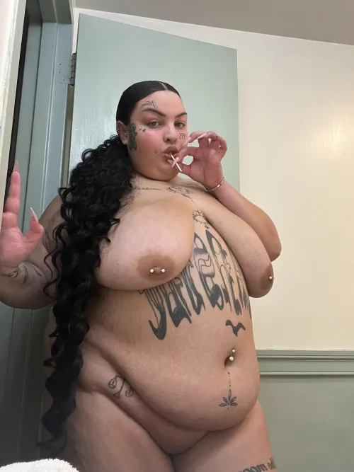 Rub my tummy and kiss on my rolls by hadespaynes