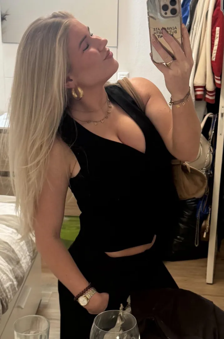 Ruby Knijnenburg posted by Distance-2030