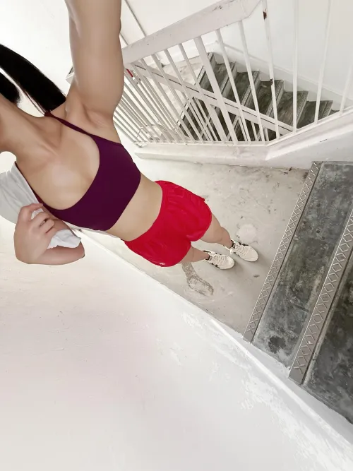 run tgt with me! by jennniebunnnie