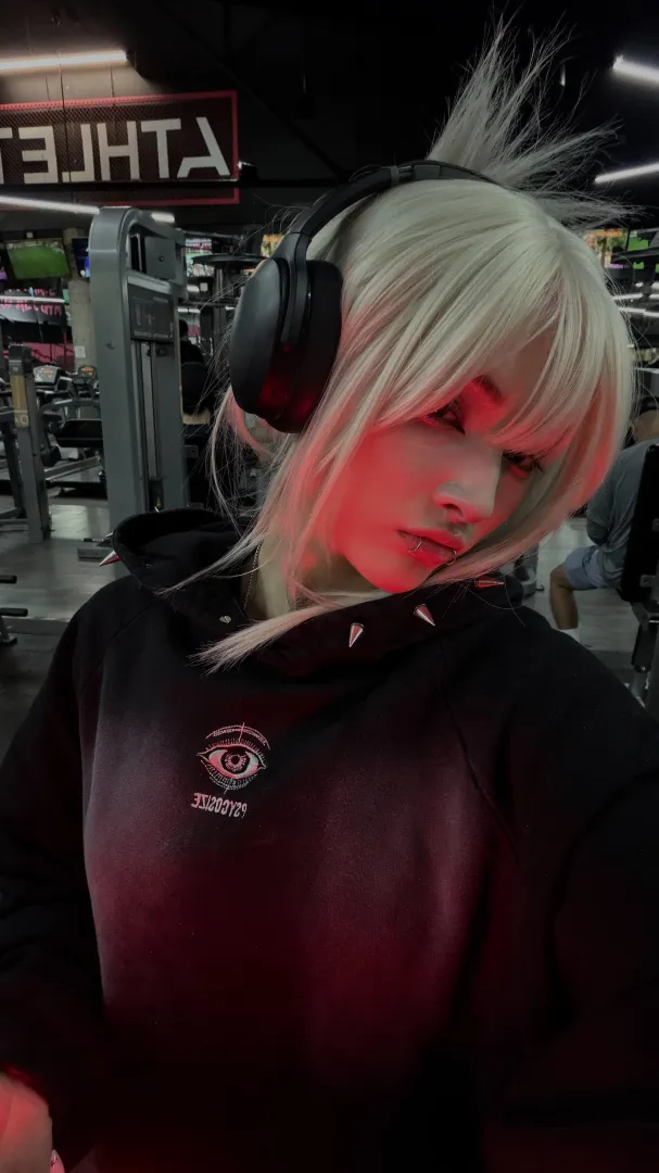 Running on caffeine and sheer stubbornness today posted by Bubblybuunny