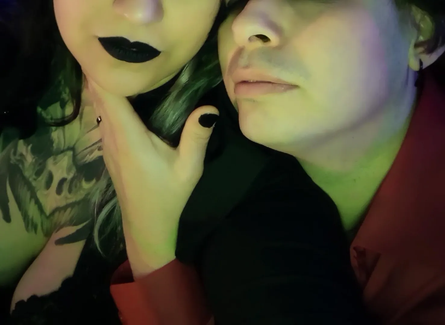 <Sacramento> 38m34f seeking couple for swapping posted by Nice_Low_2313