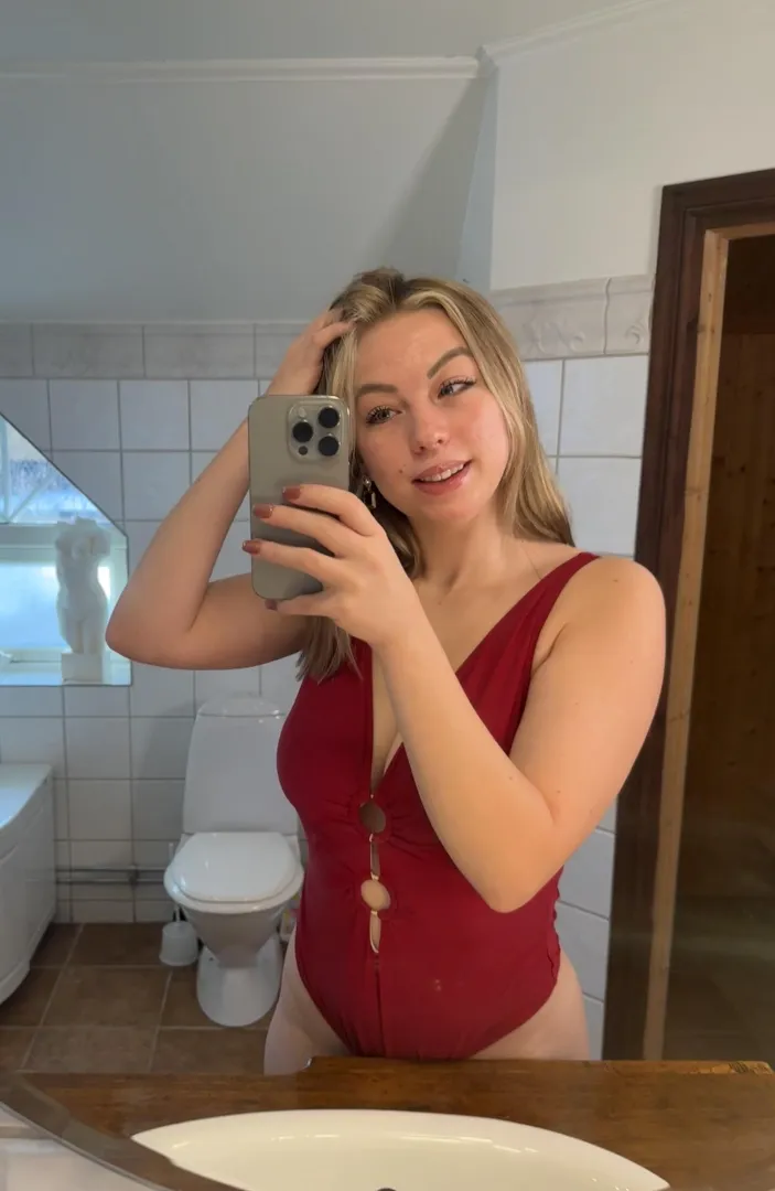 Saisko mun peppu sitä valkosta juttuu sulta?  posted by itsmiladelvina