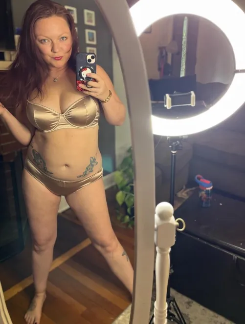 Satin vibes by toomanydawncollins