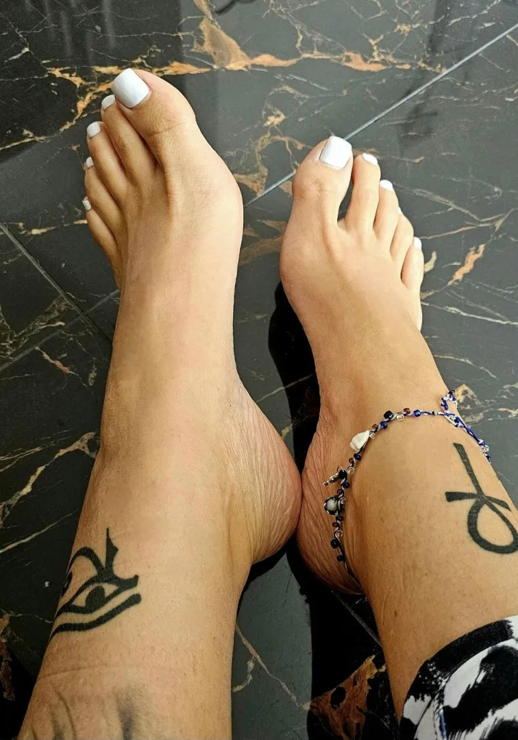 Saturday Morning View , Do you like my white toes ? (OC) posted by Smart_Ad_2586