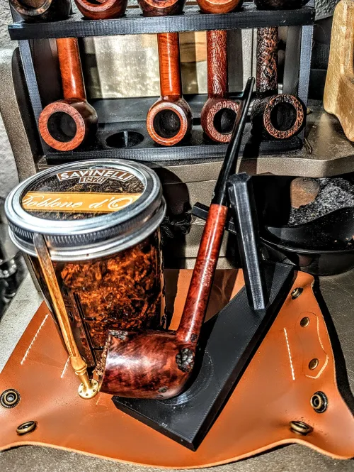 Savinelli Doblone d'Oro in the Kaywoodie Birkshire Canadian by Far-Recover6419