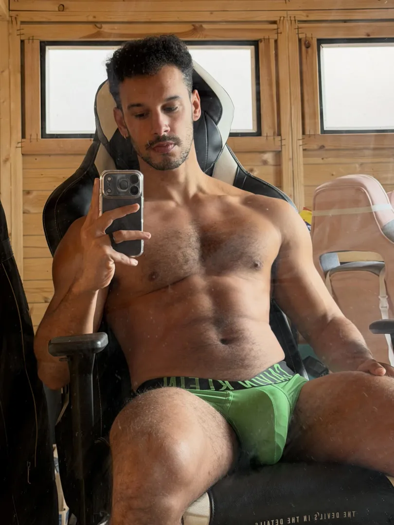 Say  for the nut video ( l’ll actually send it) posted by Johnnyrichs