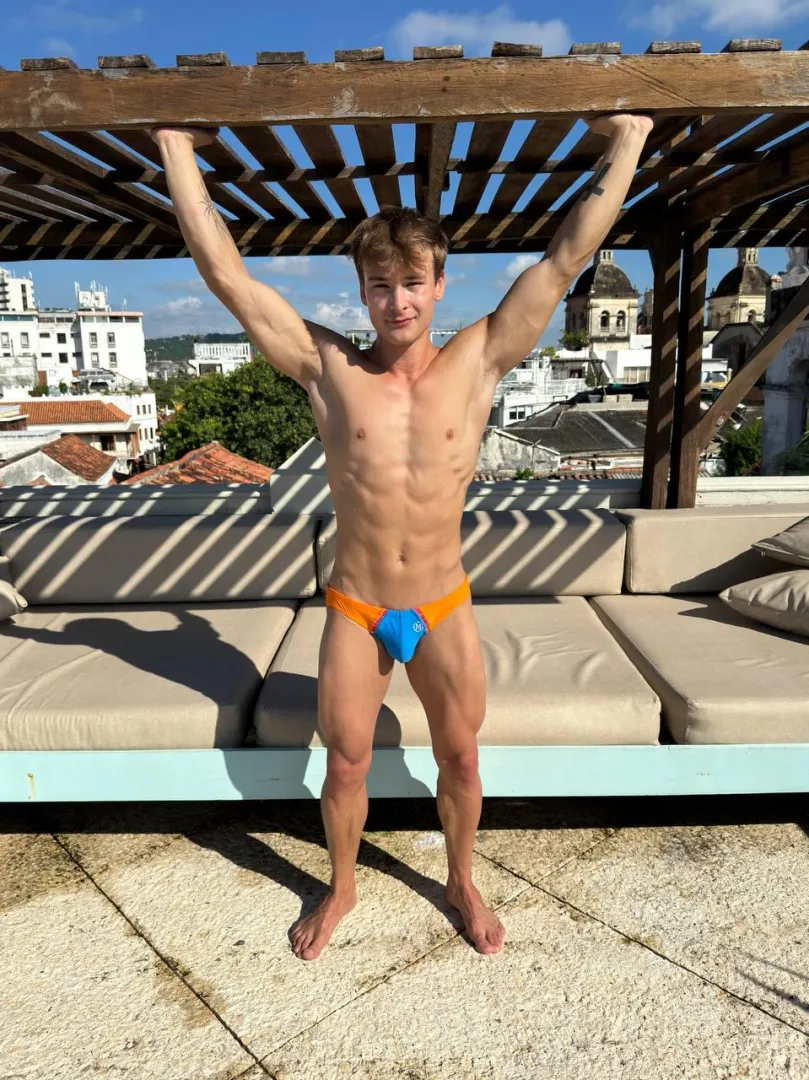 Say one word about my body posted by Sasha_Hamilton