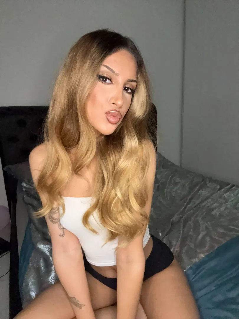 Say YES if you would taste me raw  posted by EvvaXo