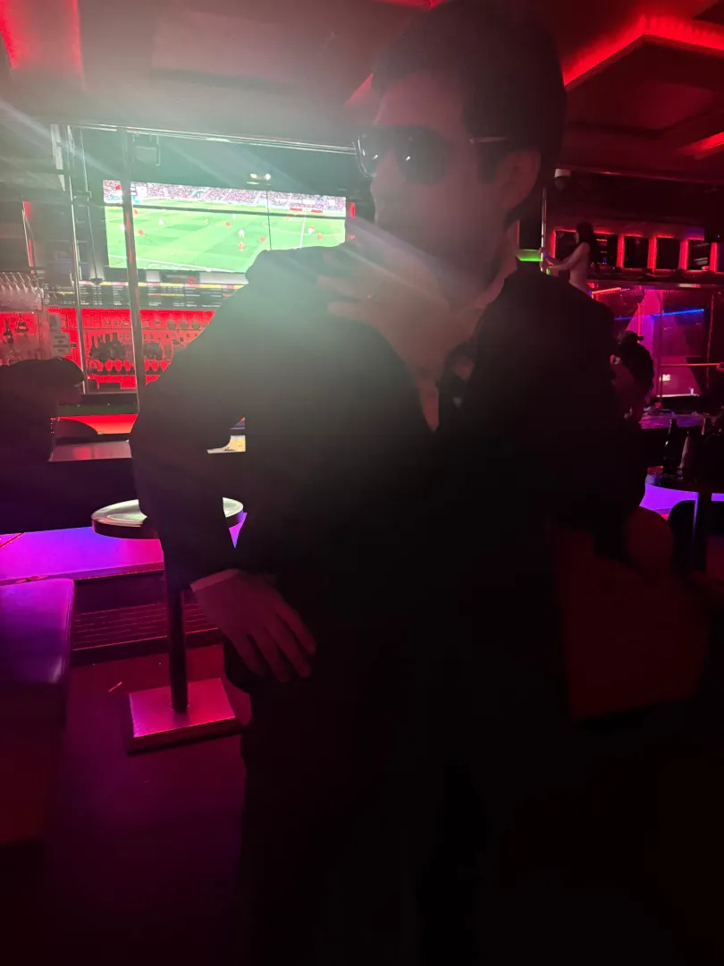 Scarface at HK lol only different this one is broke posted by Responsible-Share888