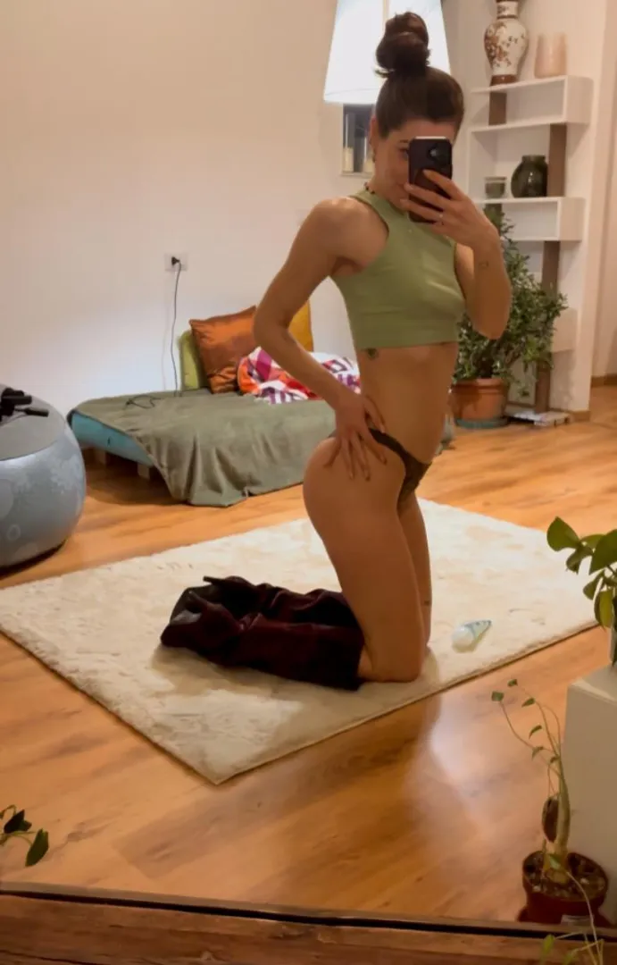 Se tengo la bocca chiusa mi premierai? posted by Iilly_hedony