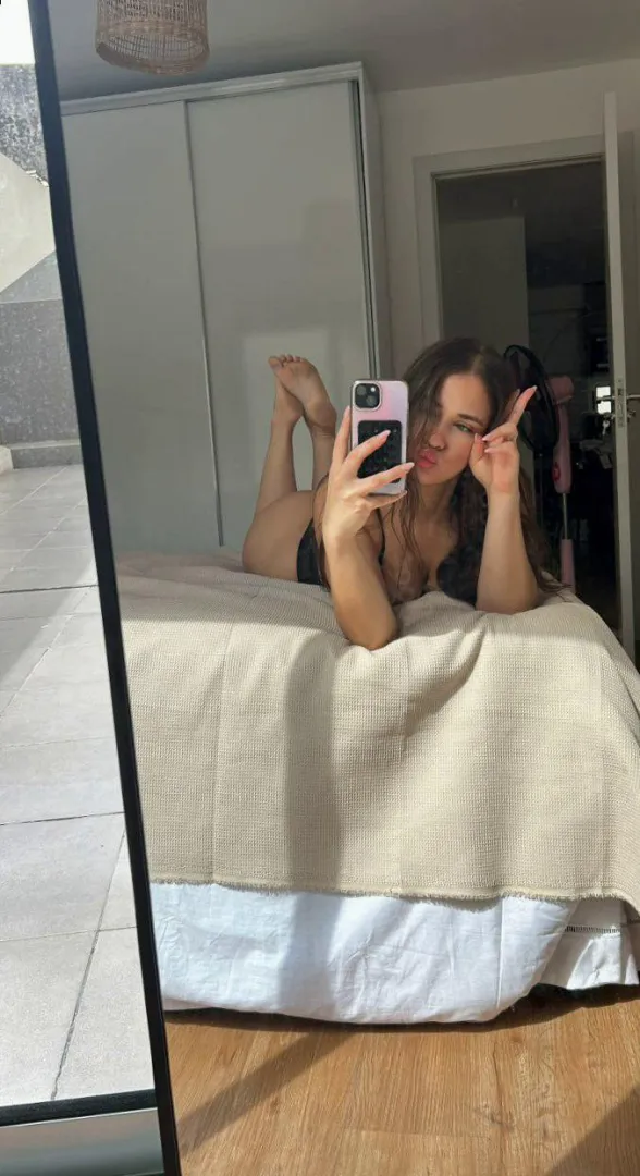 Searching for an older and kinky guy to be my fwb posted by QuantumReaperess