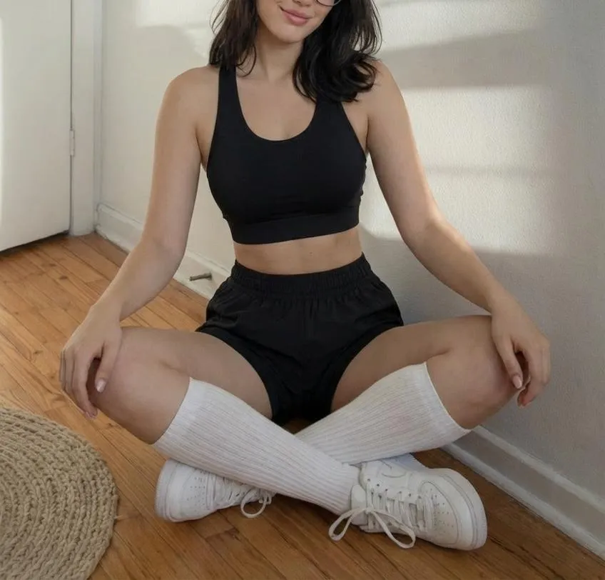 Second work out of the week in the same socks  @Belle_camille on TG - Available now posted by GlitchyBelle