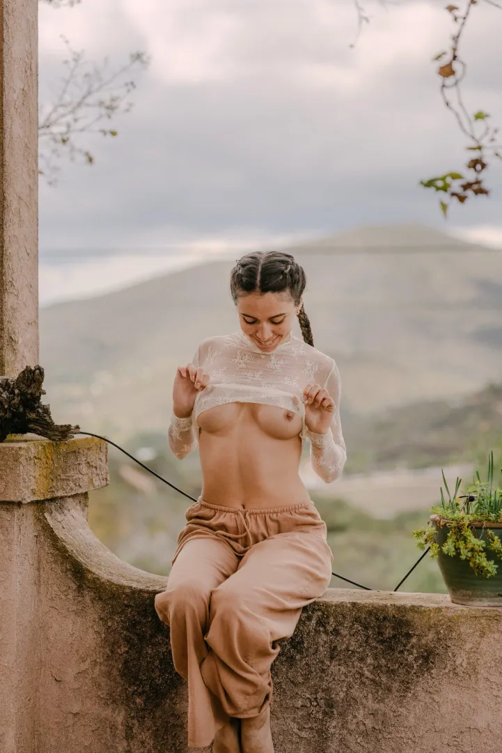 See through shirts are so esthetics posted by hayley_and_kian