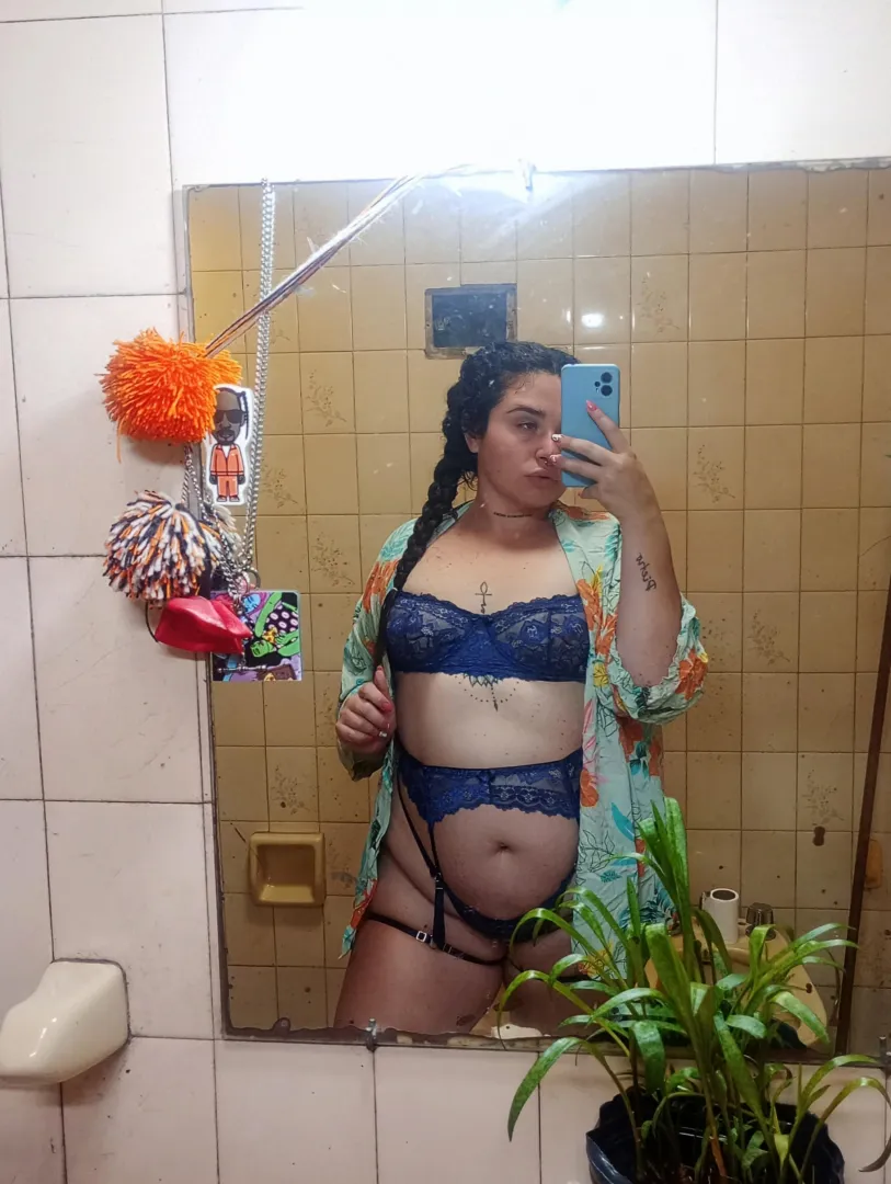 Seeing more than I show .. posted by Xxbabykush