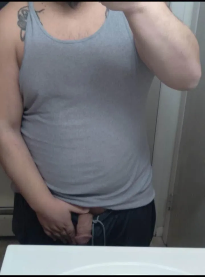 Seeking a sexi ladie. Hmu escanaba marq iron mountain posted by tupapigeorge85