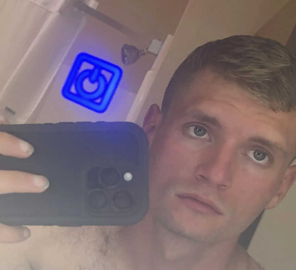 Selfie posted by PlayboiKetchup