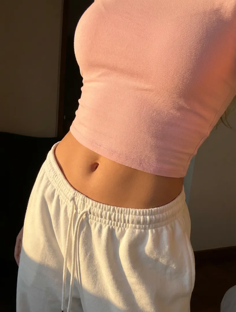 selfie in the sun posted by SunnyPetalss