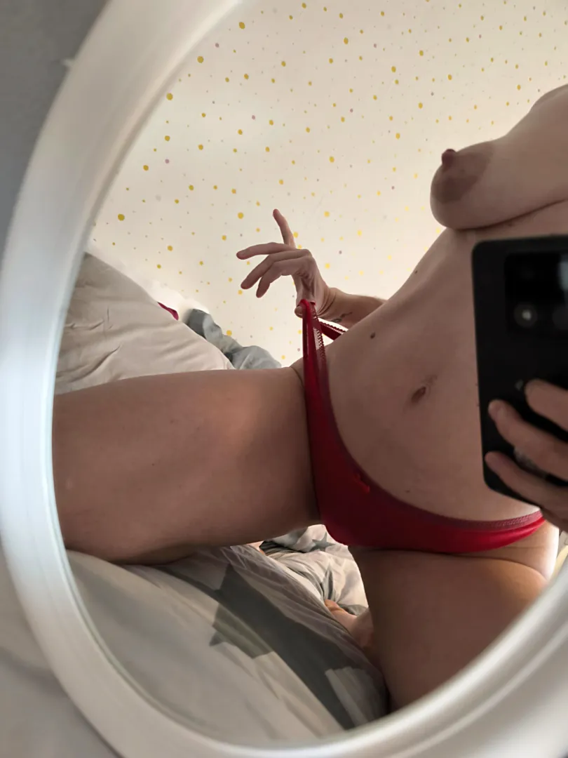 [seller] [EU] [S] Treat yourself to the sweet scent of a hot MILF  Various panties available  posted by NaughtyMelissaXXX