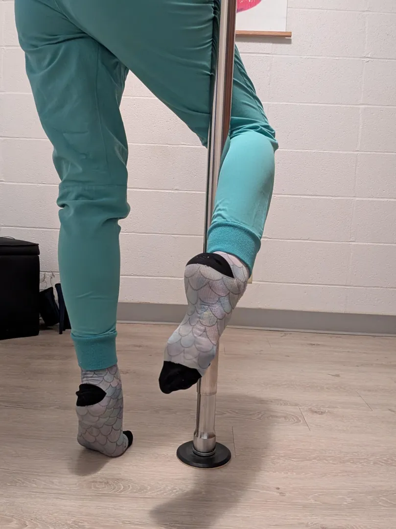 [selling] 12hour+ nursing shift compression socks posted by BeePoles