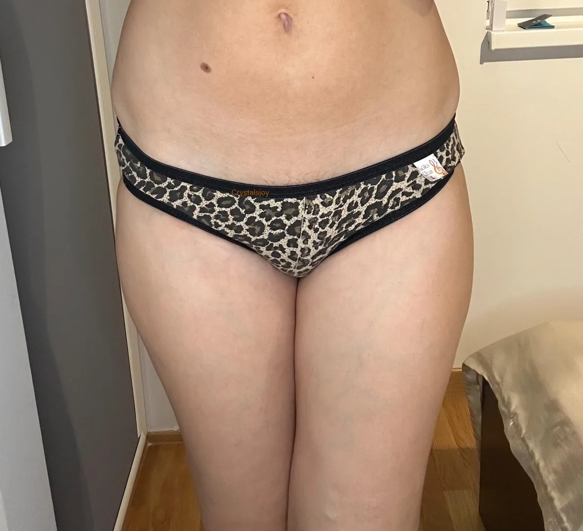 [selling] 25F with a fat pussy. Taste my panties, they are delicious  posted by Crystalsjoy