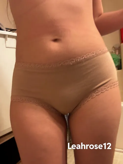 [selling] 4’8 petite selling my bras and panties! $30 each message me for more  by leahrose_12