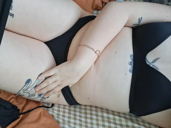 [Selling] are you a fan of strong, feminine scents? My panties are coated in my delicious smell, perfume and sweat from the gym. by icedcoffeeandregret