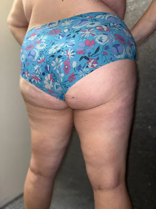 [selling] I know someone here wants these panties I’ve had for years! by softundertones