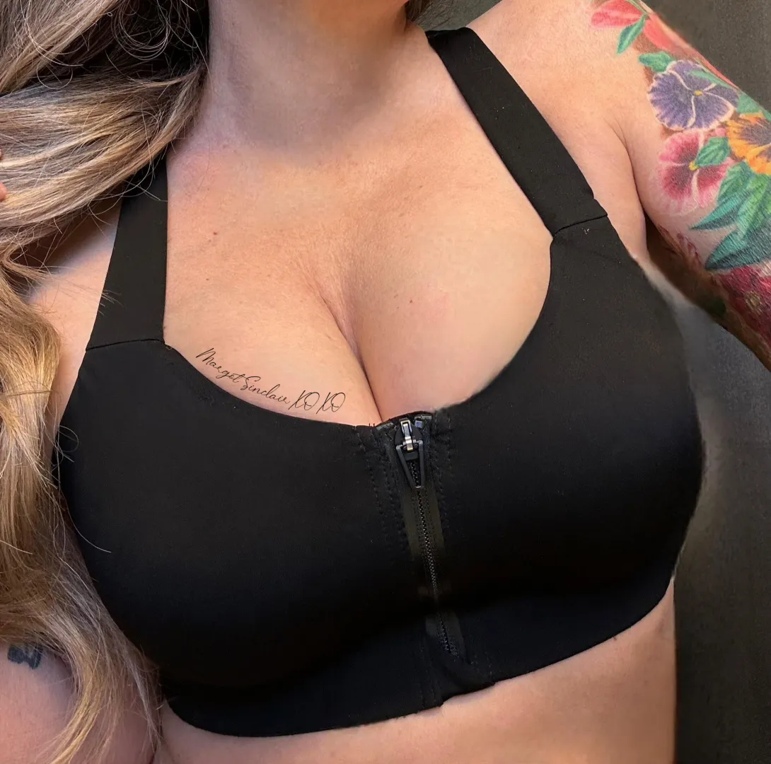 [SELLING] Just got some new VS styles in. DM me to claim a one. [USA] posted by MargotSinclairXoXo