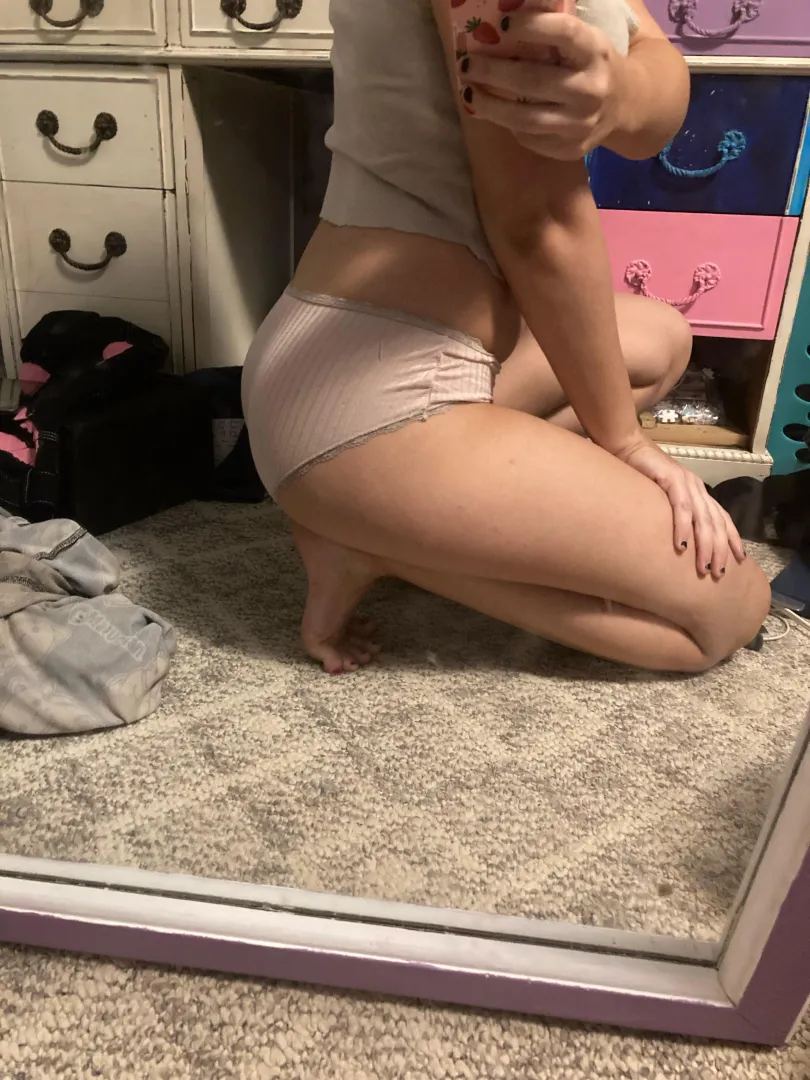 [selling] pink panties posted by Emo_arthoe