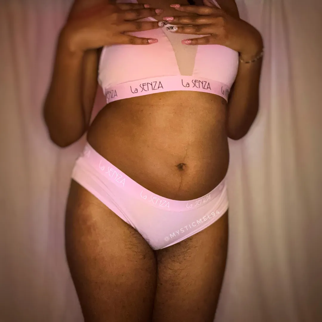 [selling] Pretty in Pink   [pty] posted by mysticmel94