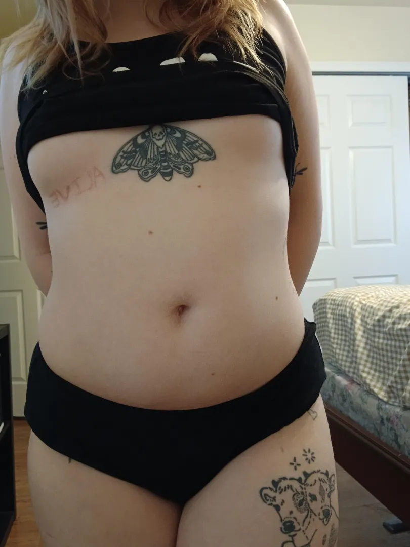 [Selling] Spring cleaning = SALE! Dm me for info ♡ want a goth college brats undies to use? posted by icedcoffeeandregret