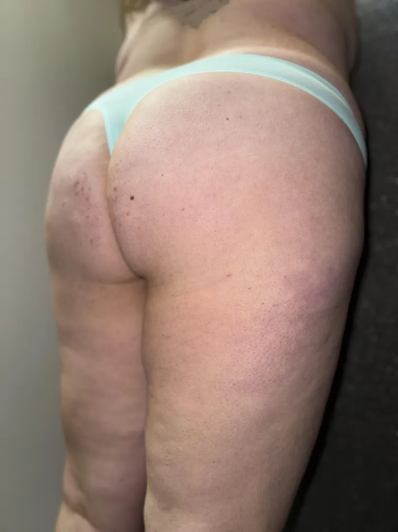 [selling] Still waiting to make my first sale! Dm if you’re interested! I have add-ons available as well! posted by softundertones