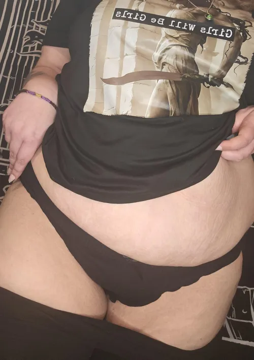 [SELLING] these panties I just got fucked in by StoryNo3049