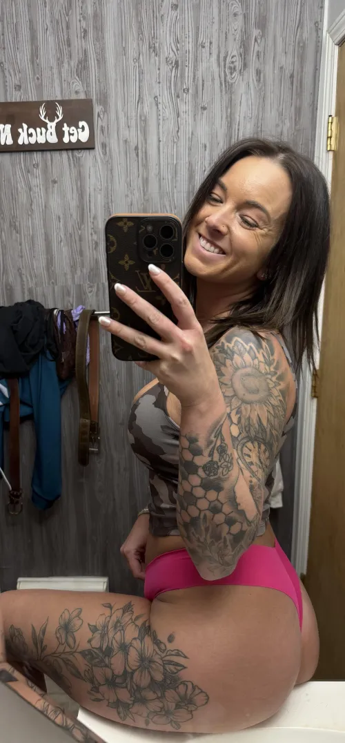 [selling] [us] cum get a taste of what I got let me know what you like by Disastrous-Mail-3986