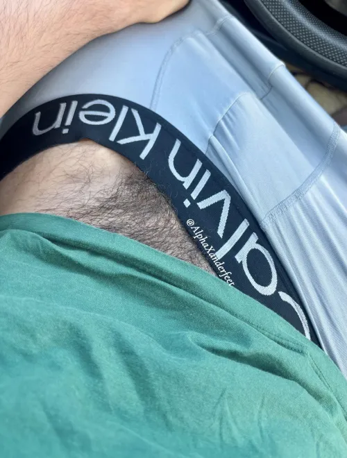 [SELLING] [USA] [23Y/O] [GYMBRO] [STARTING AT 30] one sniff and you’ll be begging for more   by CuriousBook3774