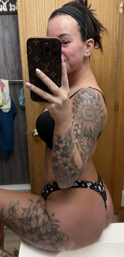 [Selling][us] I have what you have been craving let me fill your fantasy and be your queen new inventory posted by Disastrous-Mail-3986