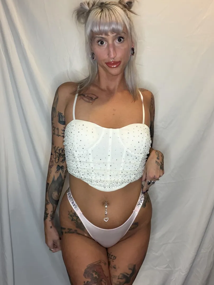 [selling][us] new VS shine strap inventory - short wait but worth it - free & discreet shipping - almost 200 pairs sold - 5 ⭐️ seller posted by EmilyArrowPleases