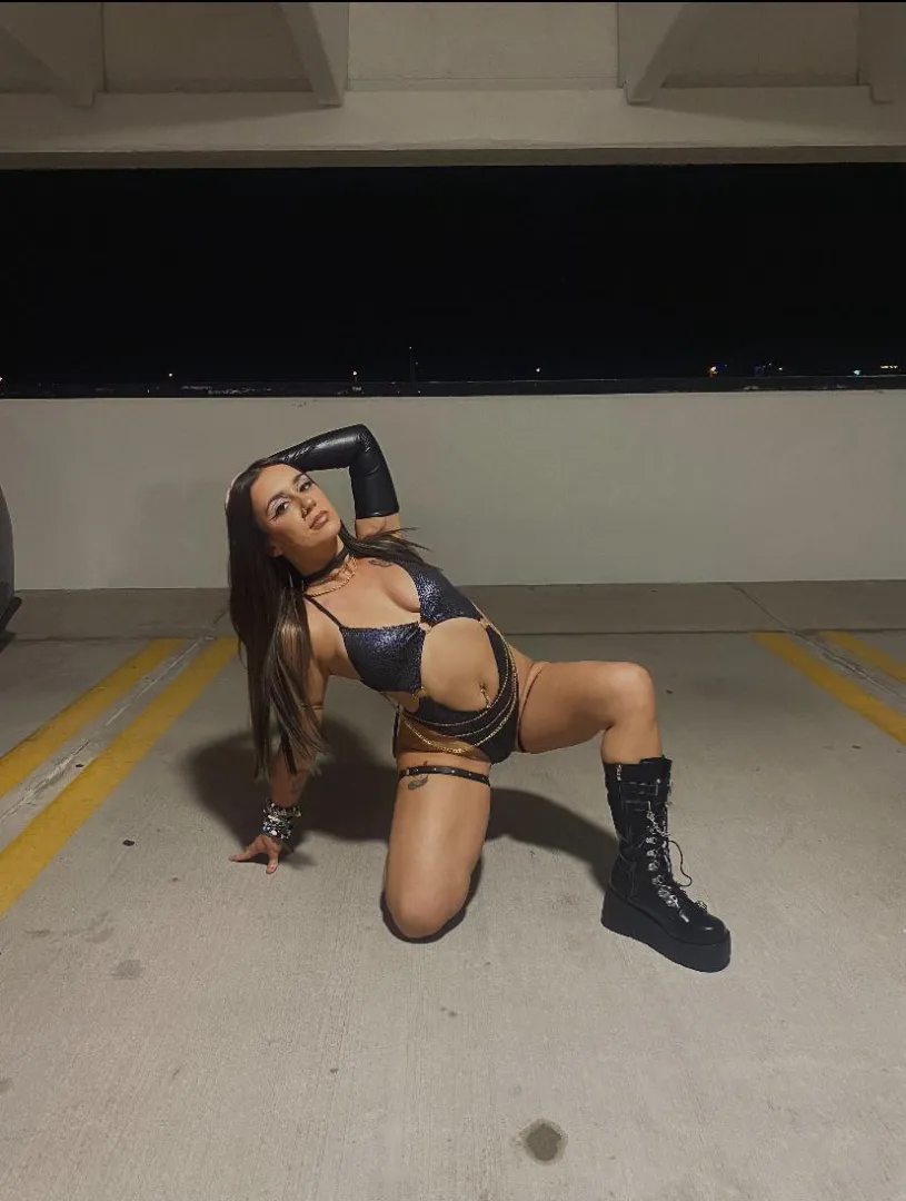 Send, worship, goon, repeat. posted by radbitchliv