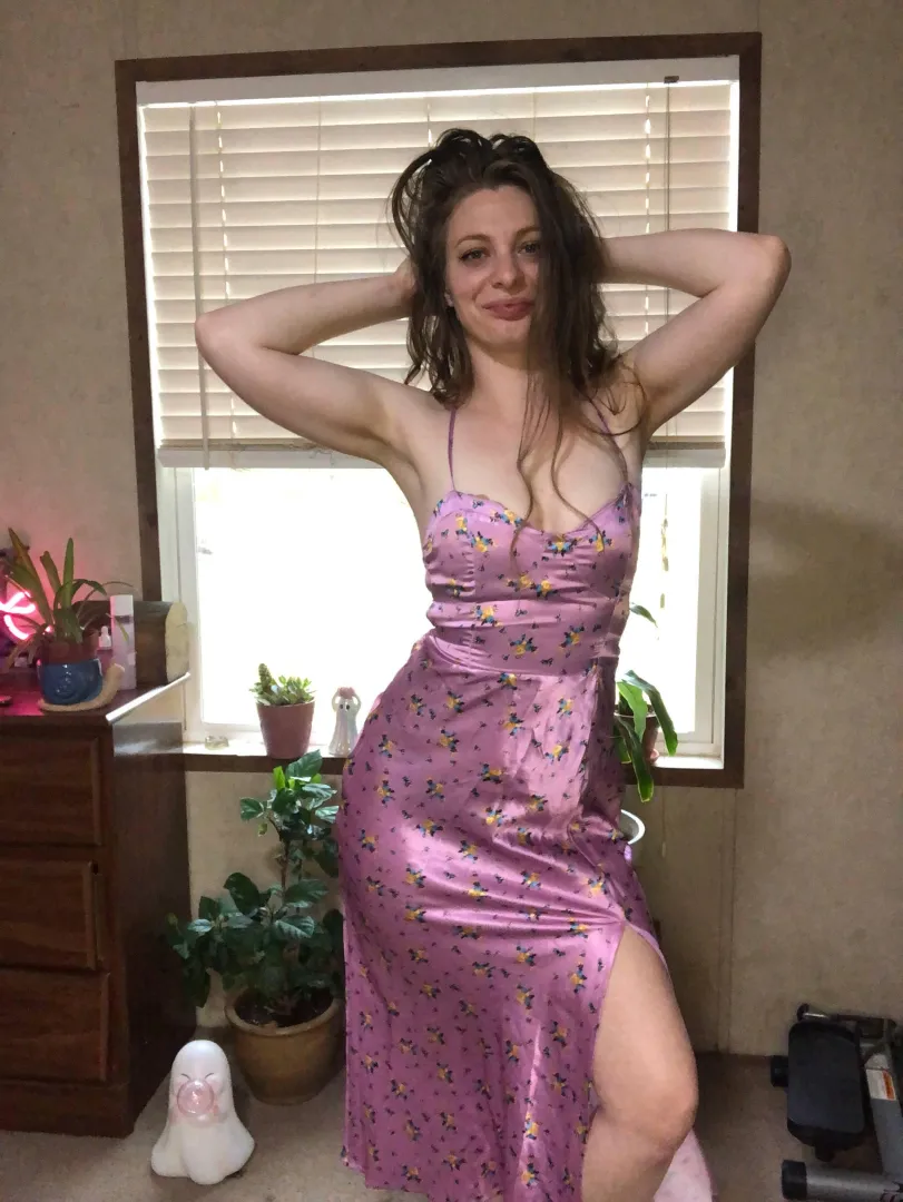 Sending nudes to every guy that upvte, (instantly) just say yep posted by daisyduffybabyxo