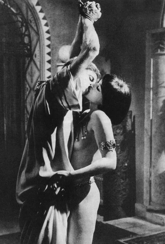 Sensual Play At It's Finest posted by Stone_Throw