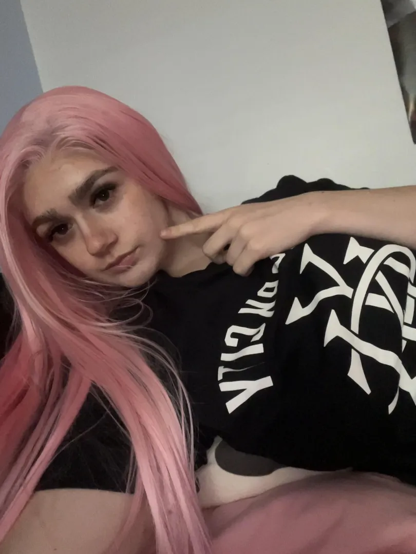 serve me, I love making you feet weak! posted by JuicyJules18