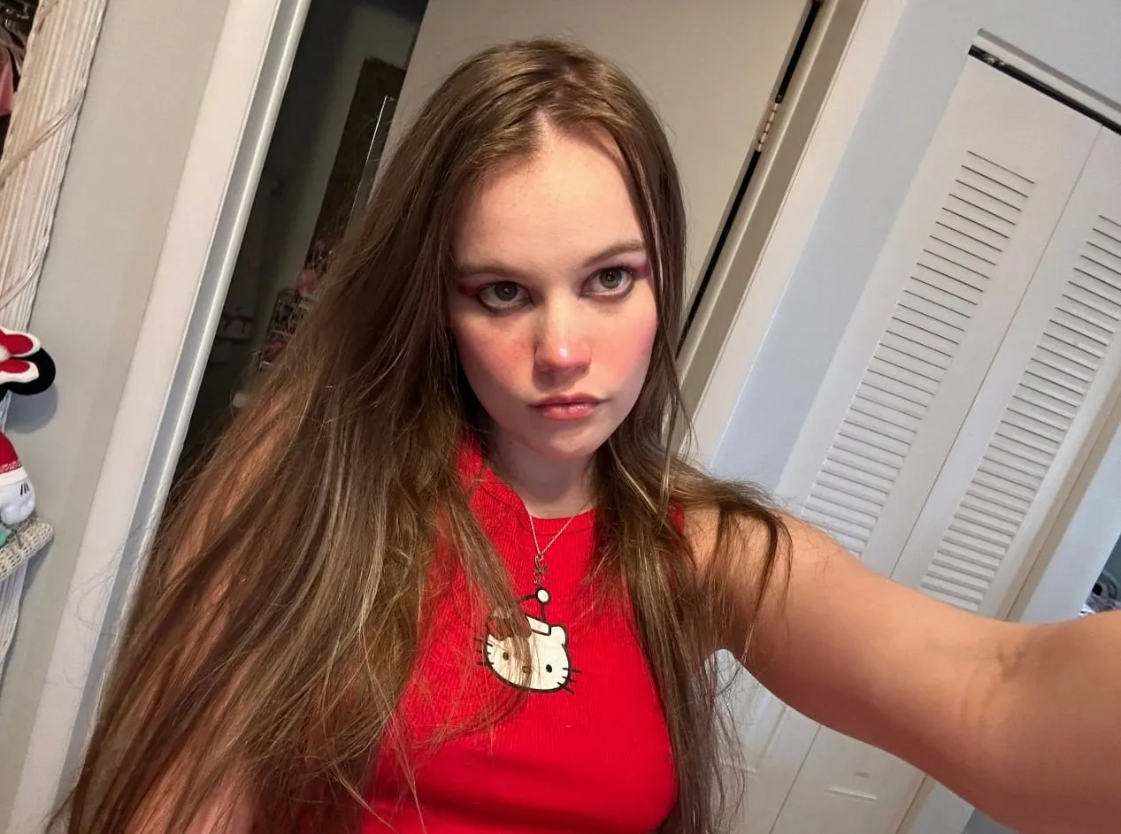 Serving soft energy today posted by JinxedBoudoir