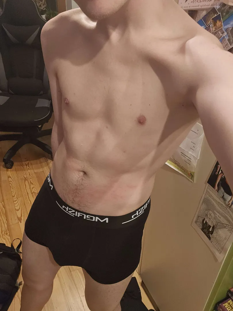 Serving some eye candy posted by SkinnyTwinker