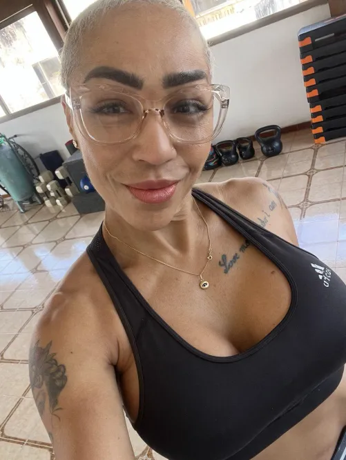 Sexting with live pics and videos Custom  and more lest fum by samantafit