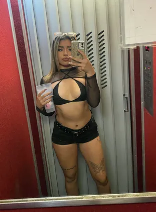 Sexy and want my tits sucked posted by akoayprobinsyano69